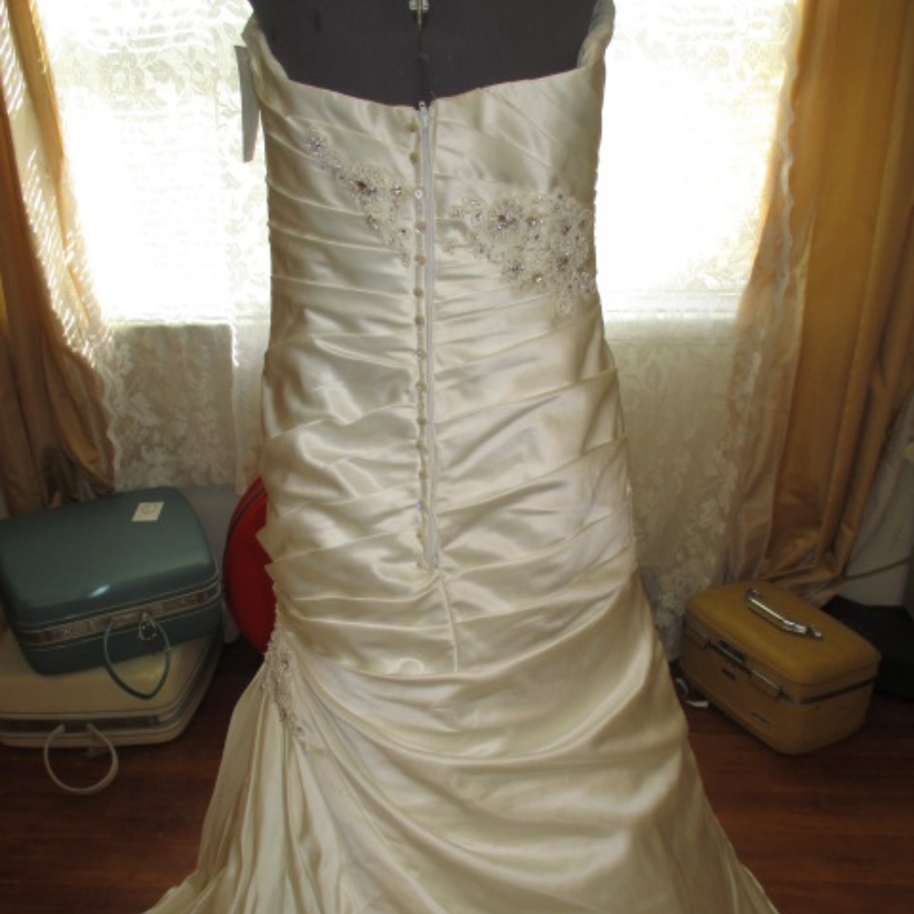 - Glamour Mermaid Trumpet Wedding Dress Gown sexy - Picture 6 of 8